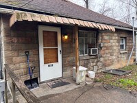 Building Photo - 1033 College Ave