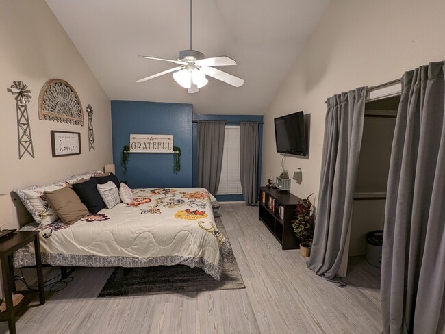 Master Bedroom; Vaulted Ceiling - 7910 E Thomas Rd