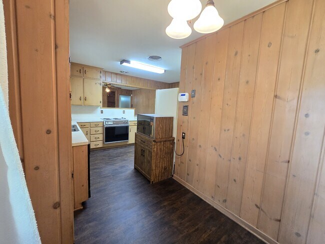 Building Photo - 516 Lehigh Pl