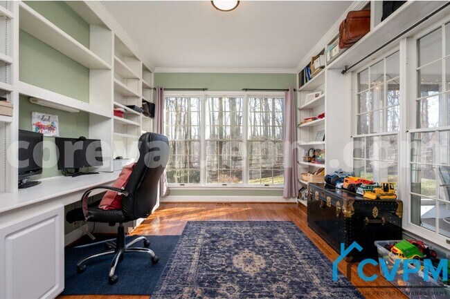 Building Photo - 1009 Howard Grove Ct