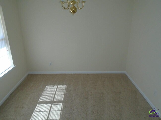 Building Photo - 120 Chadwyck Cir