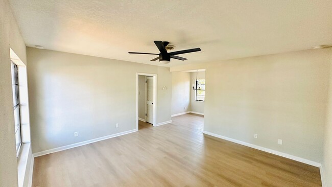 Building Photo - Orlando 4 Bedroom 2 Bath Home for Rent