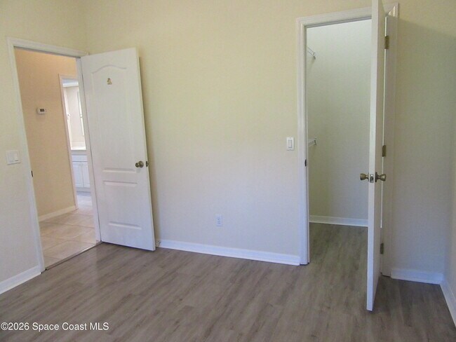 Building Photo - 1804 Abbeyridge Dr