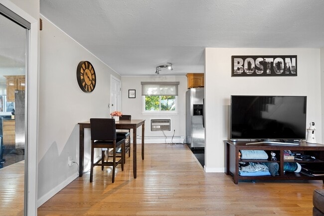 Building Photo - 41 Bishop Dr