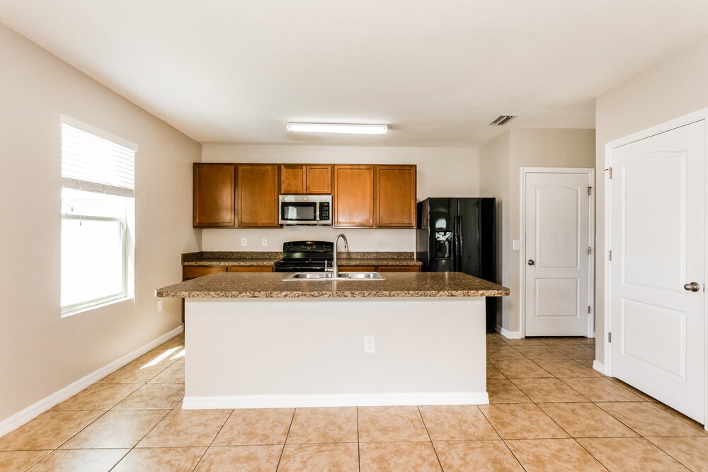 Building Photo - 204 Lone Dove Ln