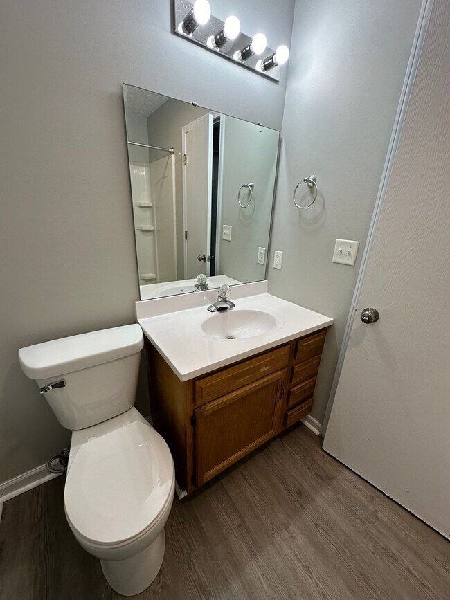 Building Photo - 2810 Duroc Dr