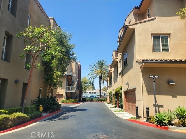 Building Photo - 306 District Ct