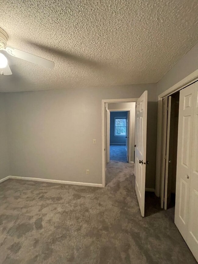 Building Photo - 608 W Church St