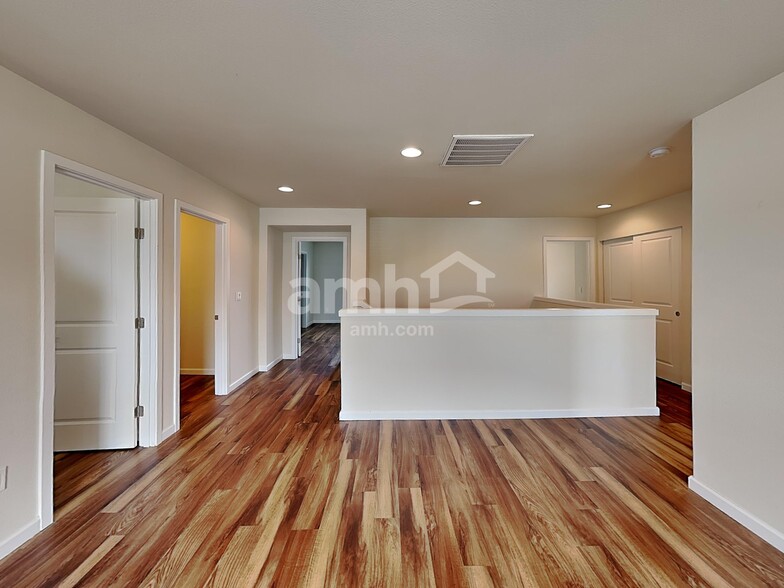 Building Photo - 9128 NE 167th Ct