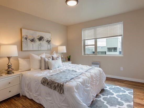 Building Photo - 4523 8th Ave NE