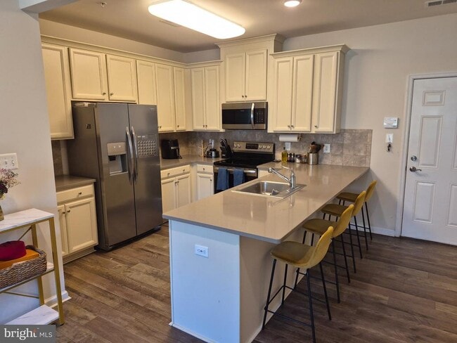 Building Photo - 9707 Glassy Creek Way