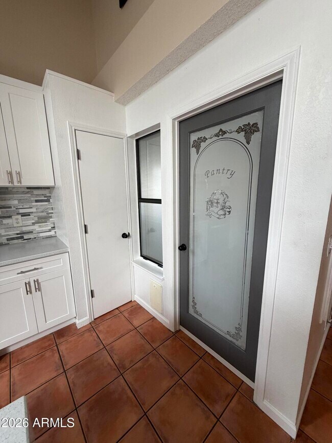 Building Photo - 1415 Plaza Seca