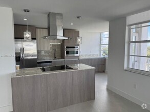 Building Photo - 18051 Biscayne Blvd