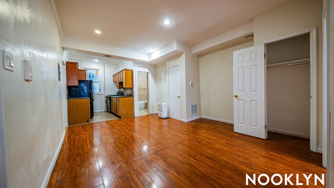 Building Photo - 445 Liberty Ave