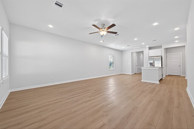 Building Photo - 8514 Blueberry Ash St