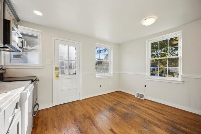 Building Photo - Beautiful 3BD/1BA Cape Cod in Broomall!