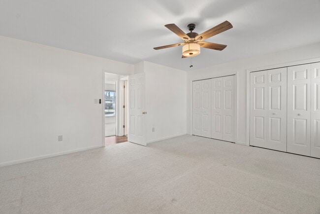 Building Photo - 639 Alberthas Dr