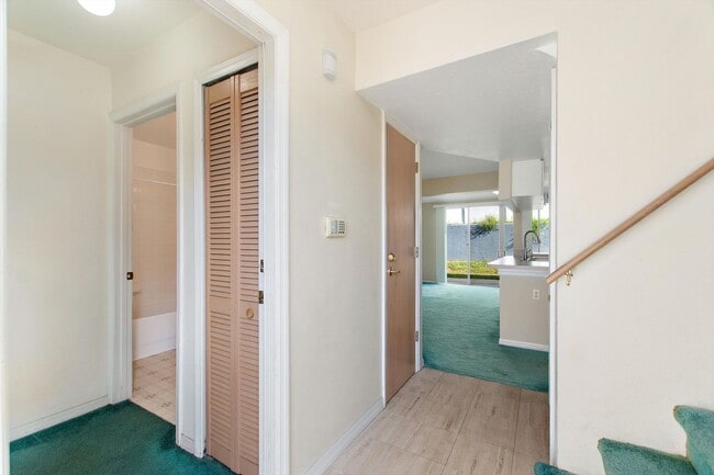 Building Photo - Welcome to Island Club Resort! Spacious 3-bedroom 3-bathroom Townhouse!