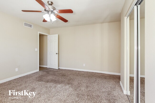 Building Photo - 3636 W Ironwood Dr