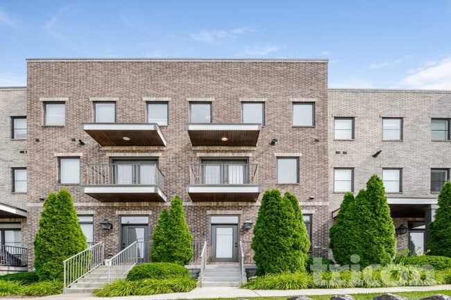 Building Photo - 6813 Charlotte Pike