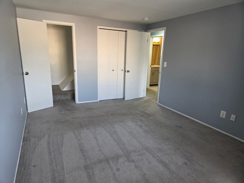 Main Bedroom - 24943 Mayfair St