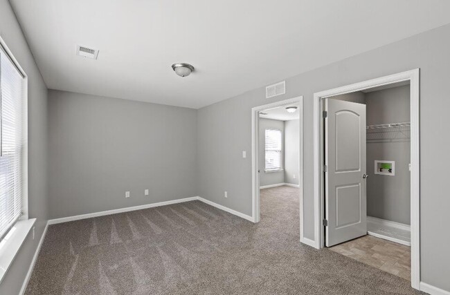 Building Photo - 6064 Arbor Wds Wy