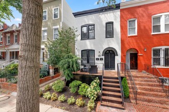Building Photo - 1017 Euclid St NW