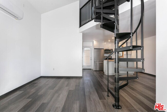 Building Photo - 2914 Castle Heights Ave