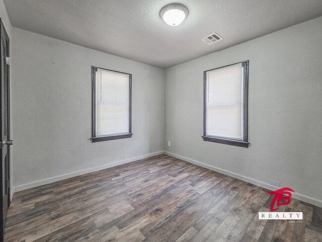 Building Photo - Cozy 3-Bedroom Home in NE OKC – Affordable & Ready for Move-In!