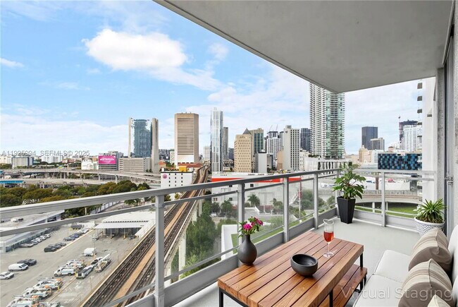 Building Photo - 90 SW 3rd St