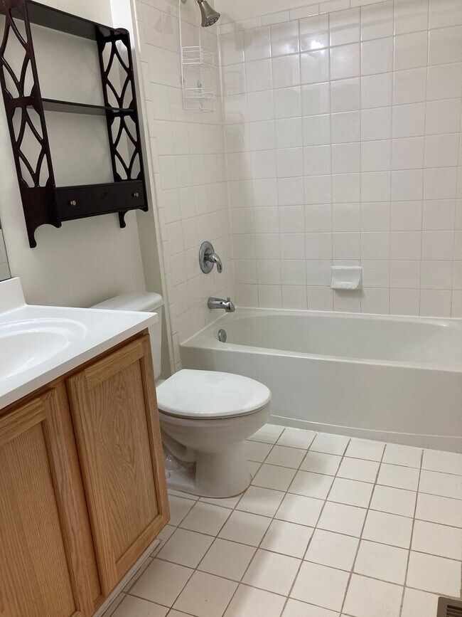 Building Photo - Beautiful 4 Bedroom, 3 Bathroom Single Family Home in the Gated Community of Bulle Rock