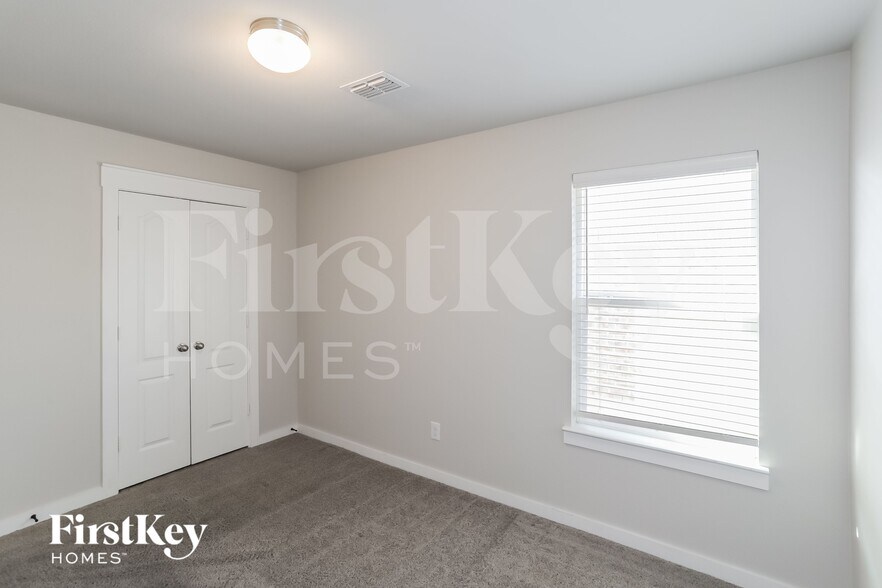Building Photo - 9017 Zubia Ln