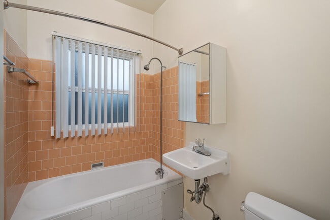 Building Photo - 4121 Halldale Ave