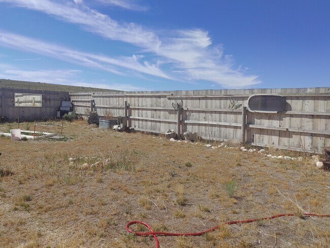 Building Photo - 256 E Fork Big Sandy Rd