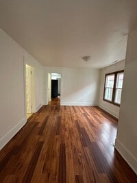 Building Photo - 2804 W Lincoln Ave