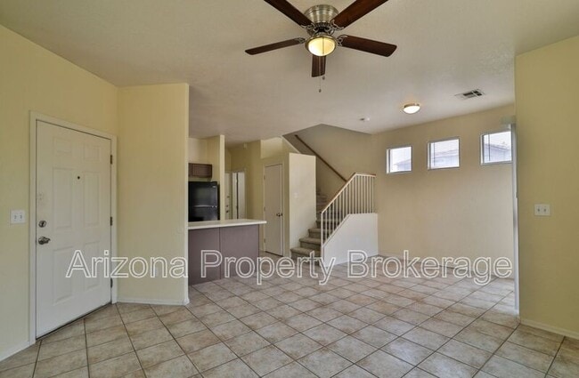 Building Photo - 1330 S Red Rock St