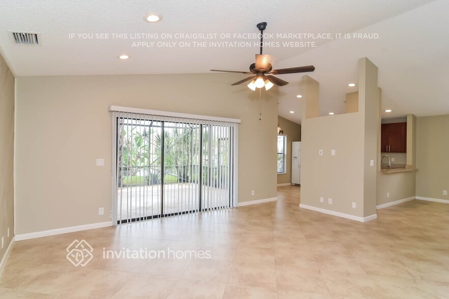 Building Photo - 12667 White Coral Dr