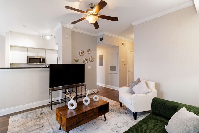 Building Photo - 590 James Maxwell Rd