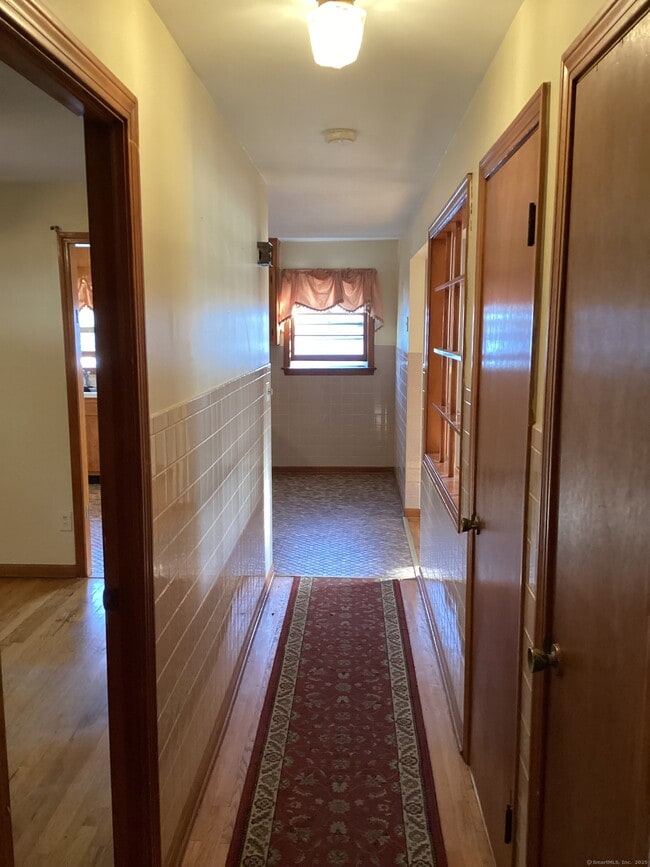 Building Photo - 124 Elizabeth Ann Dr