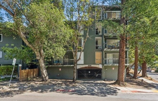 Building Photo - 2700 Le Conte Ave