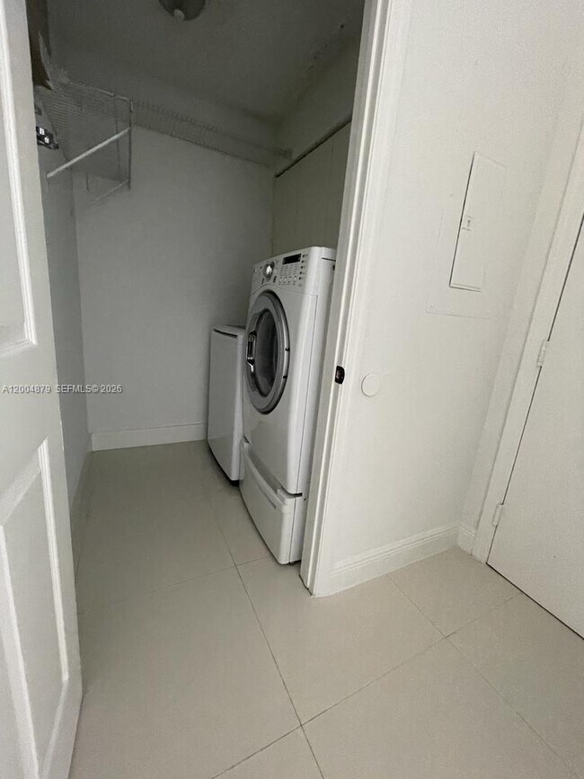 Building Photo - 4117 Sapphire Bend