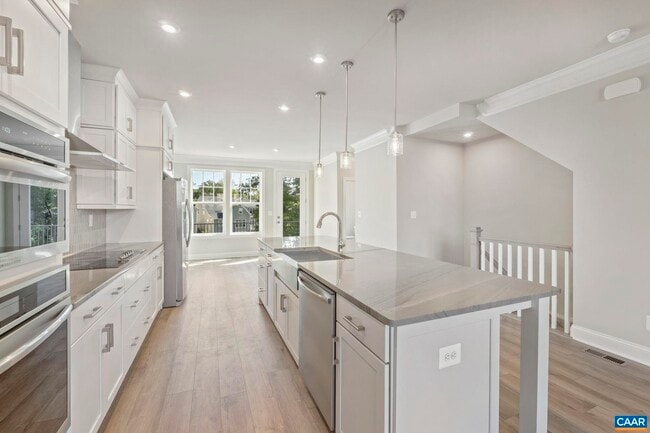 Building Photo - 5022 Lindley Pl