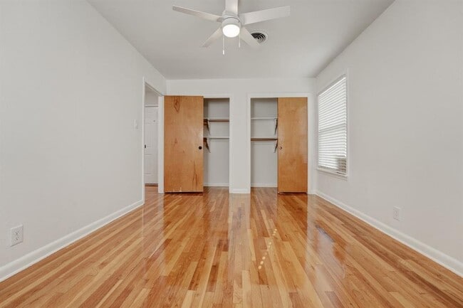 Building Photo - 502 Sunrise Cir