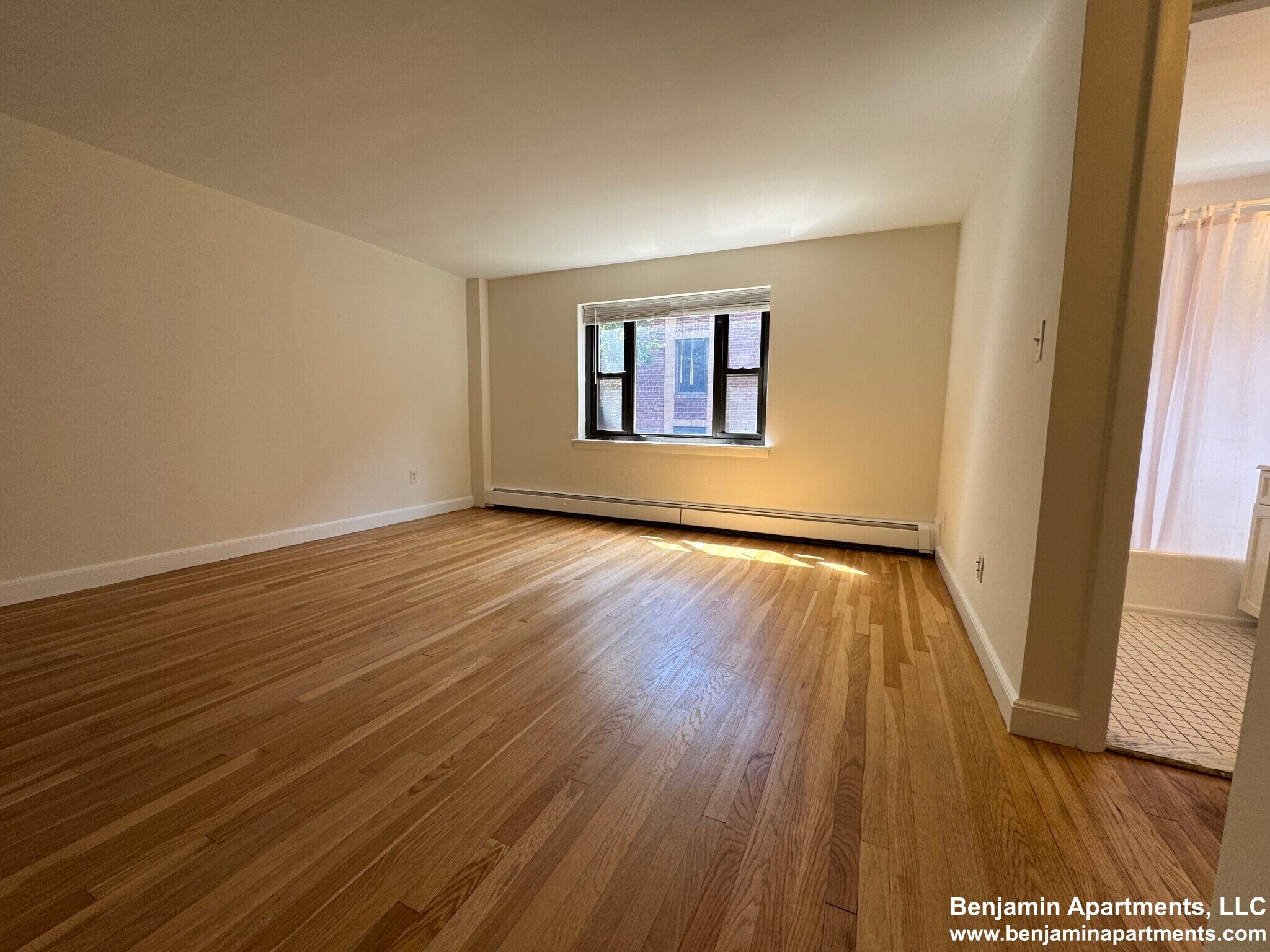 Building Photo - 44 Harvard Ave