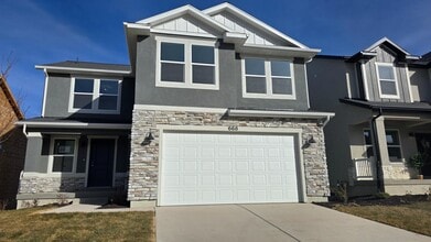 Building Photo - 668 Boseman Dr