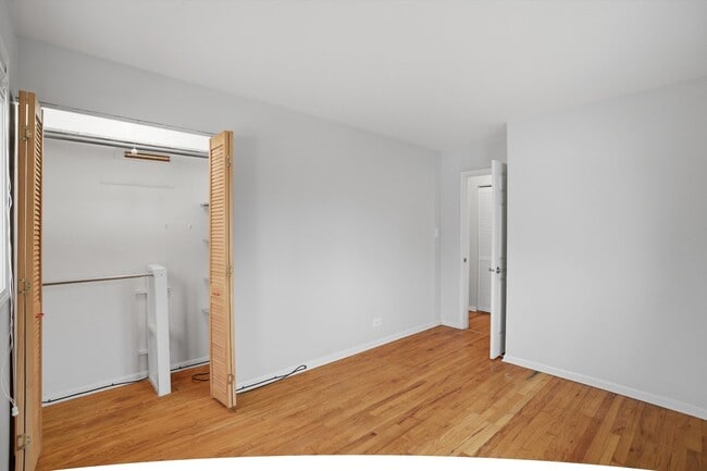 Building Photo - 8912 Windsor Ln