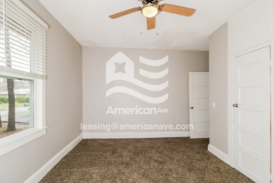 Building Photo - 4610 Arlington St