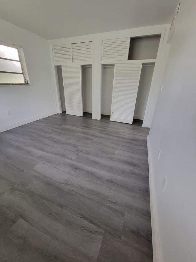 Building Photo - 7610 SW 82nd St