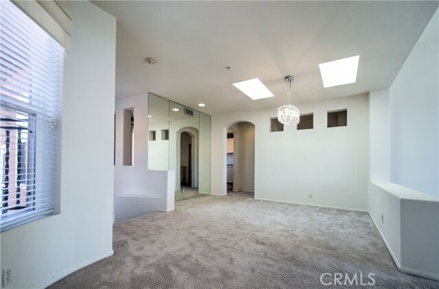 Building Photo - 15 Riva Dr