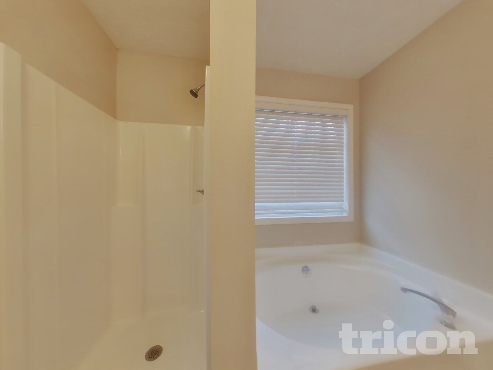 Building Photo - 125 Fawn Ln